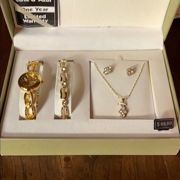 Cote d’ Azur Jewelry Set - Picture 1 of 6